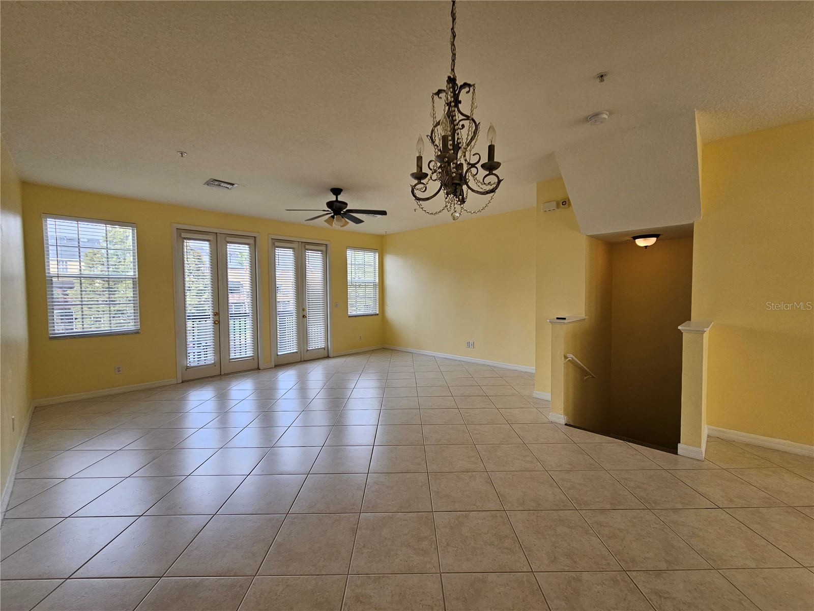2927 Pointeview Drive Tampa FL 33611 TB8511073 image5