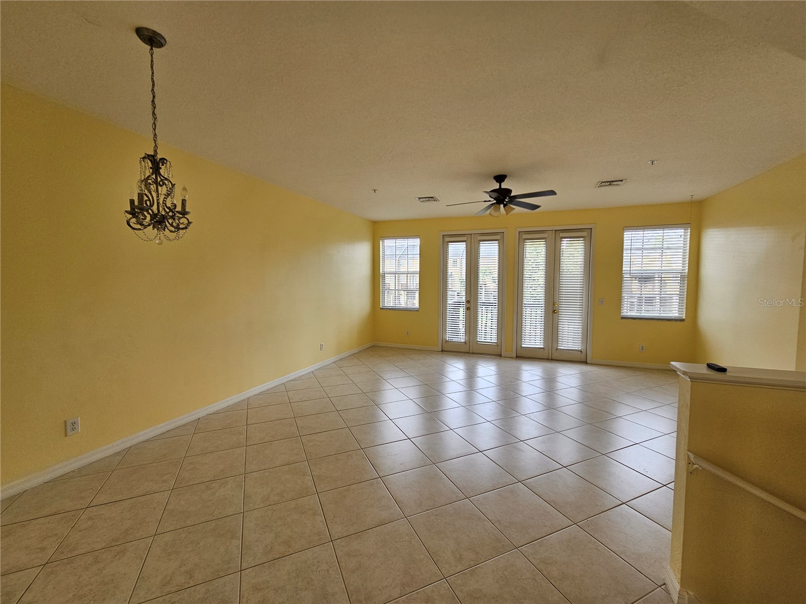 2927 Pointeview Drive Tampa FL 33611 TB8511073 image6