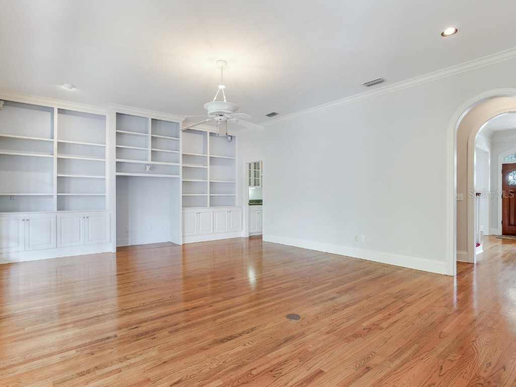 2927 W Bayshore Court Tampa FL 33611 TB8365429 image37