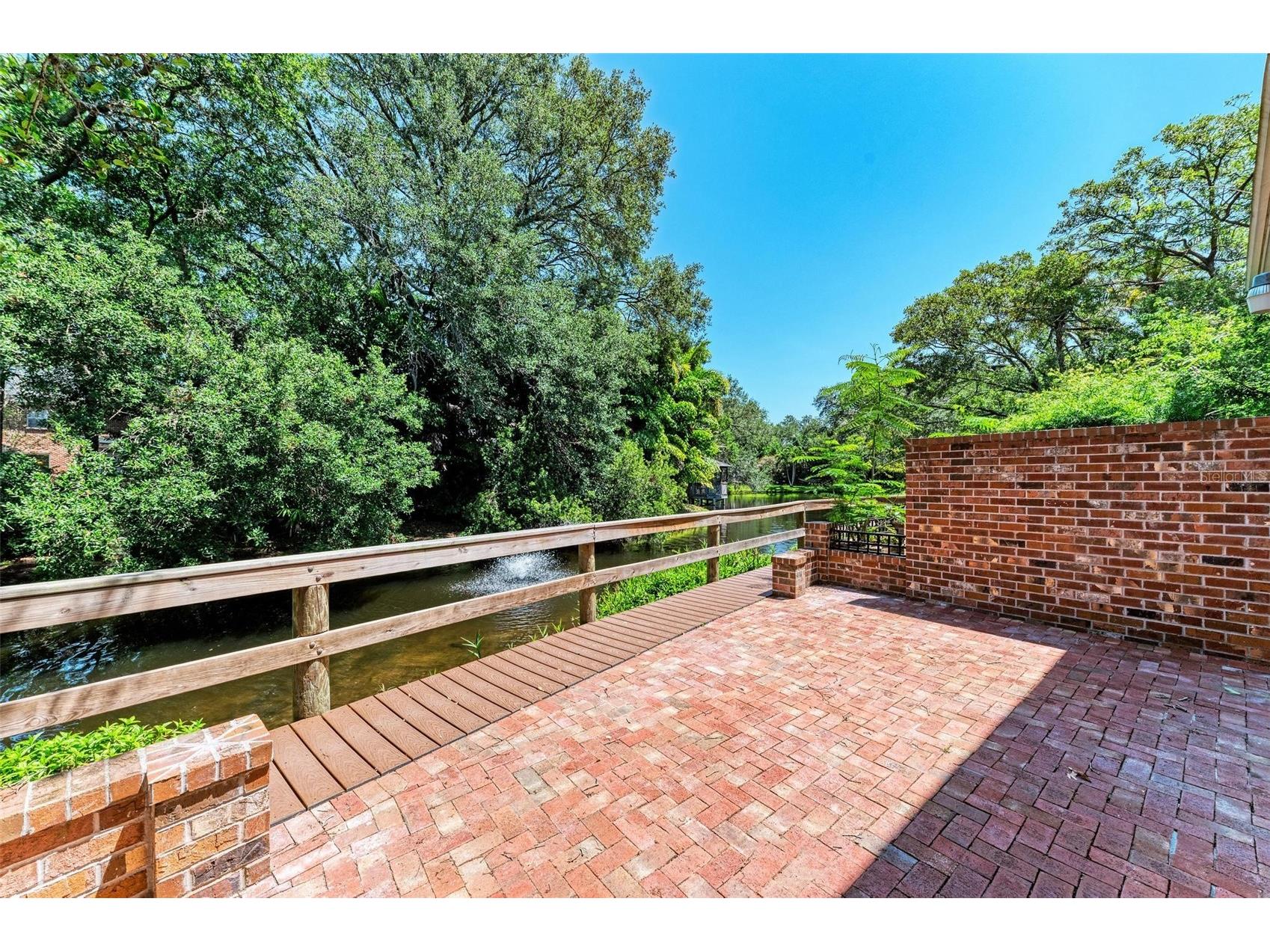 2927 W Gandy Boulevard Tampa FL 33611 - HAWTHORNE POND TB8424876 image22