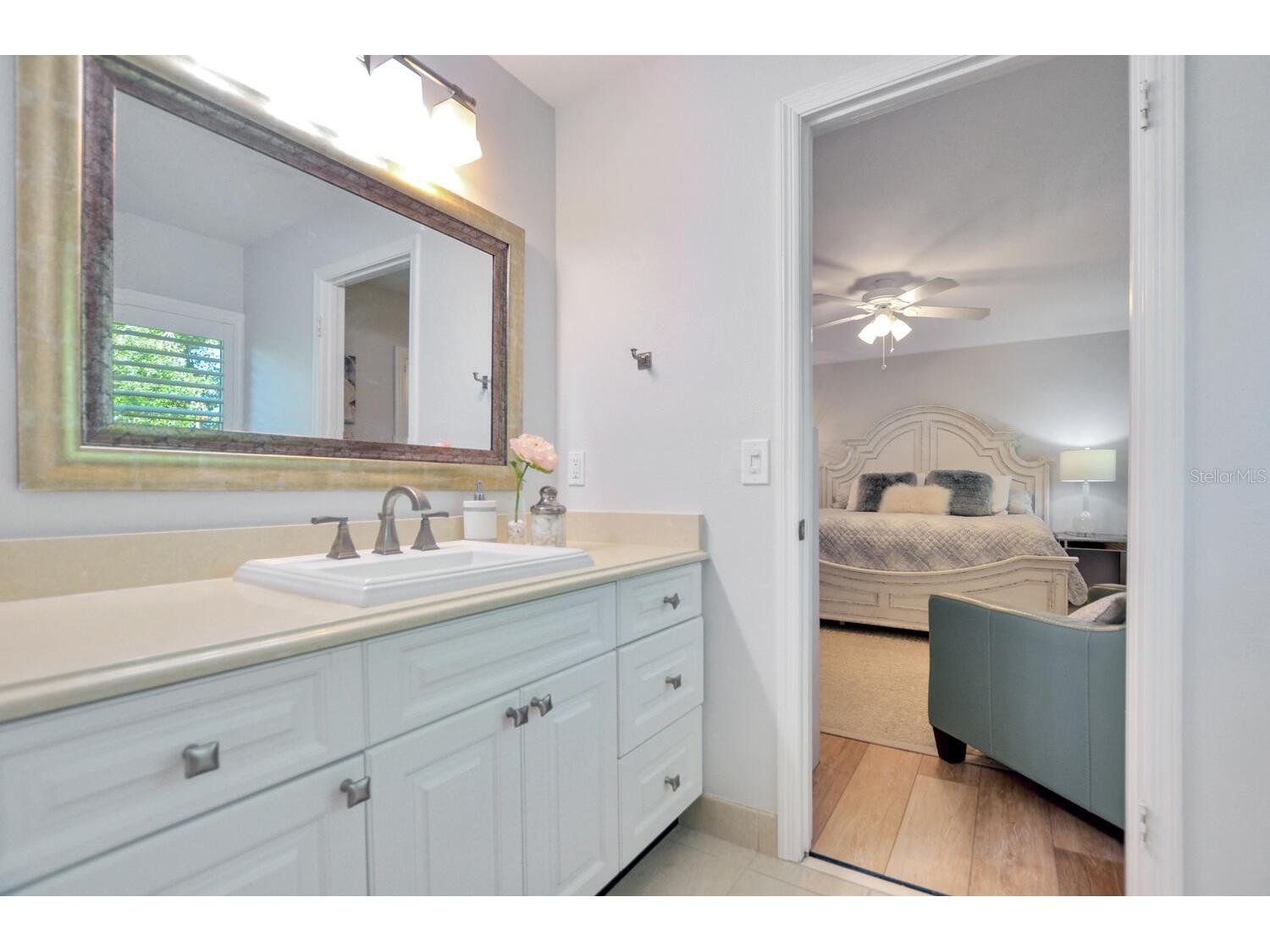 2927 W Gandy Boulevard Tampa FL 33611 - HAWTHORNE POND TB8424876 image36