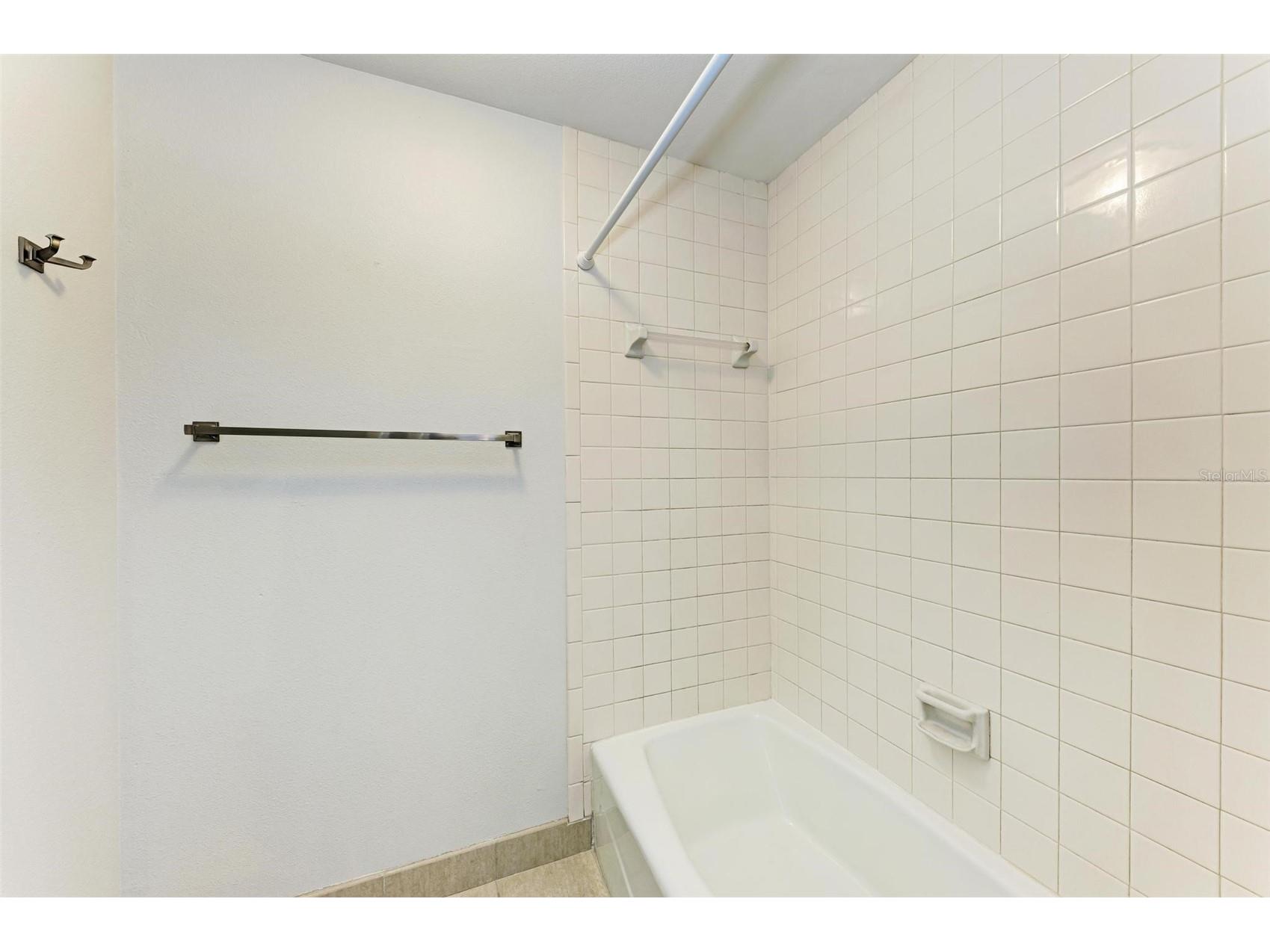 2927 W Gandy Boulevard Tampa FL 33611 - HAWTHORNE POND TB8424876 image39