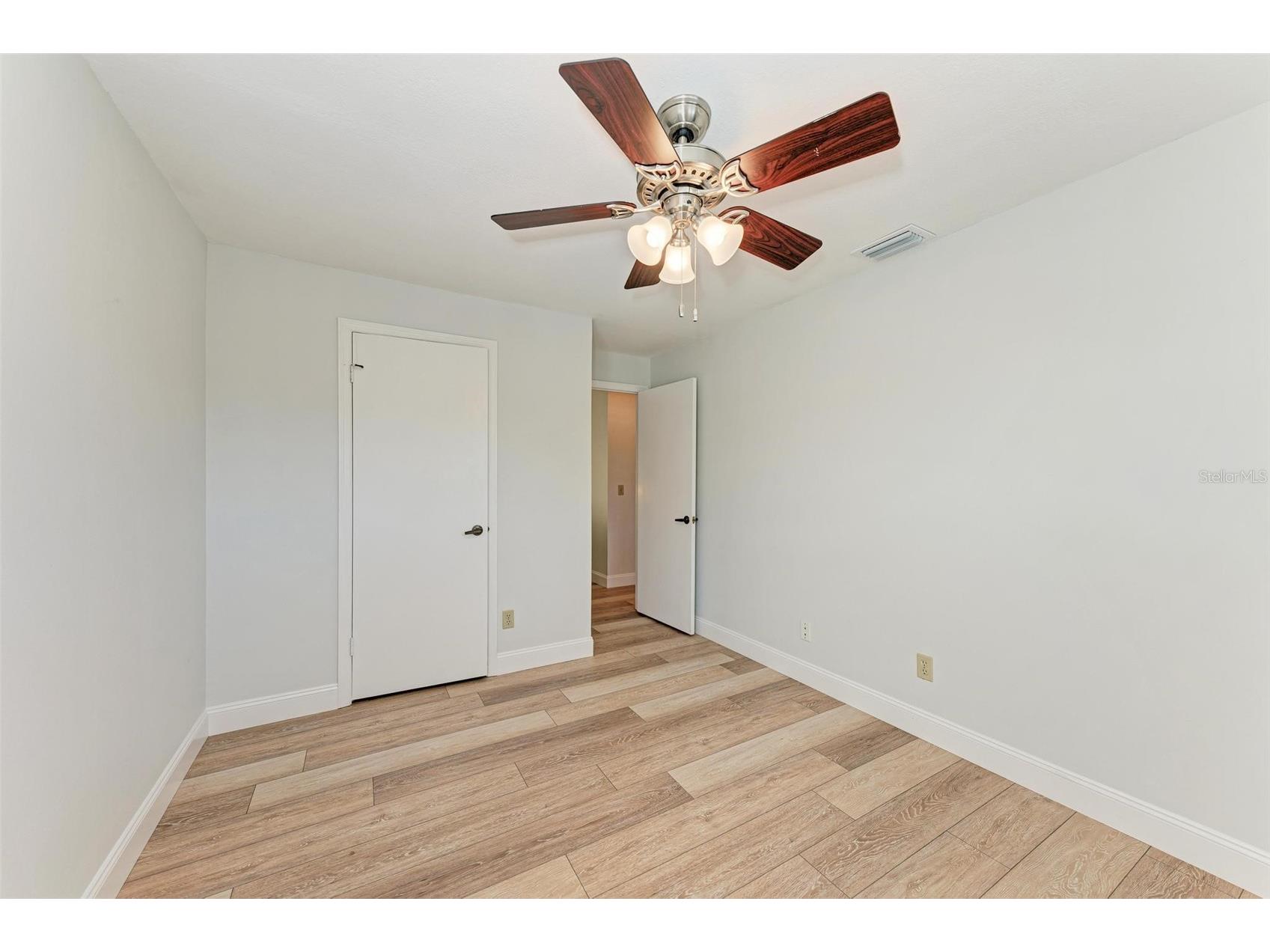 2927 W Gandy Boulevard Tampa FL 33611 - HAWTHORNE POND TB8424876 image43