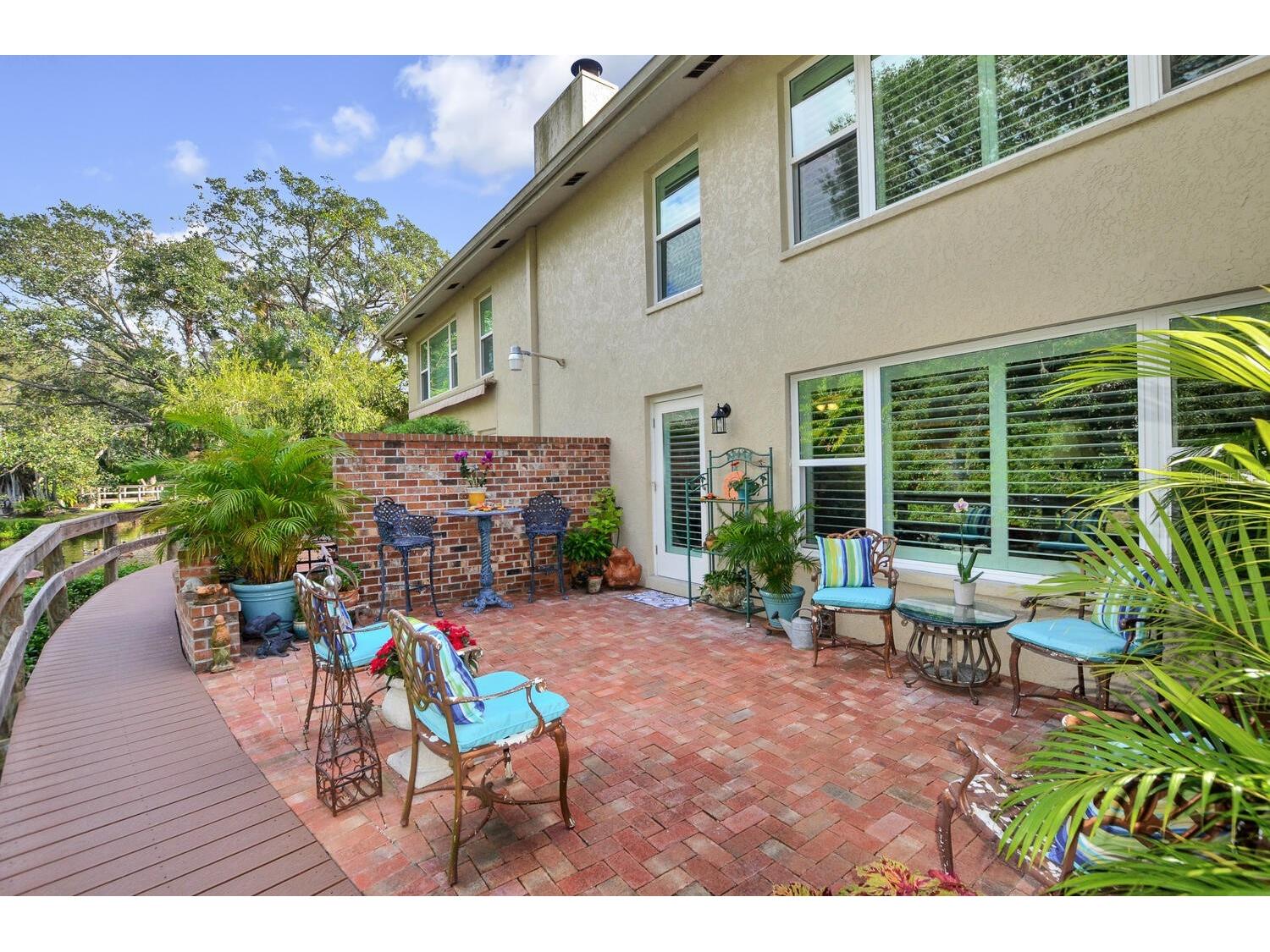 2927 W Gandy Boulevard Tampa FL 33611 - HAWTHORNE POND TB8424876 image8