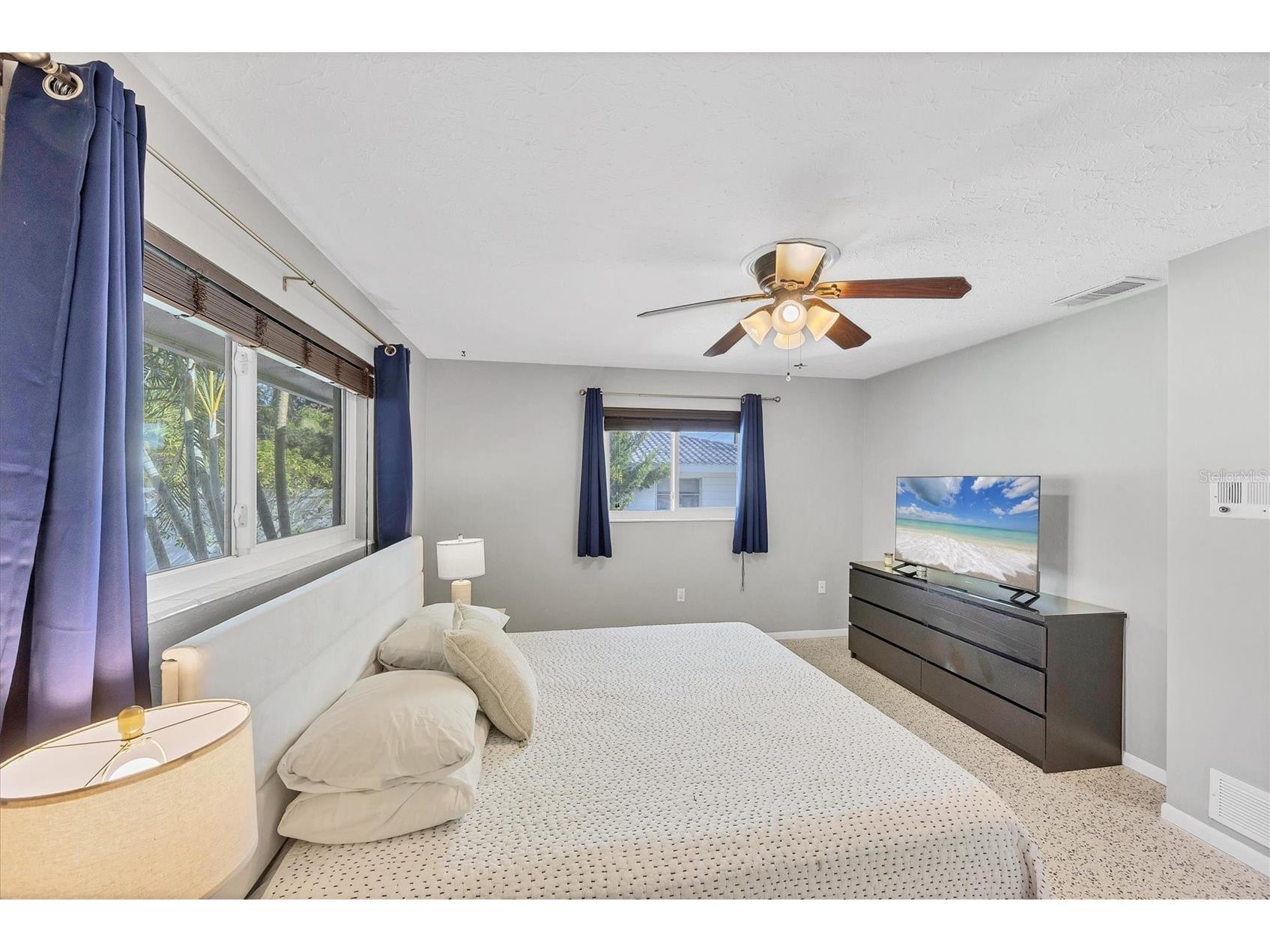 2927 Webber Street Sarasota FL 34239 A4678196 image11