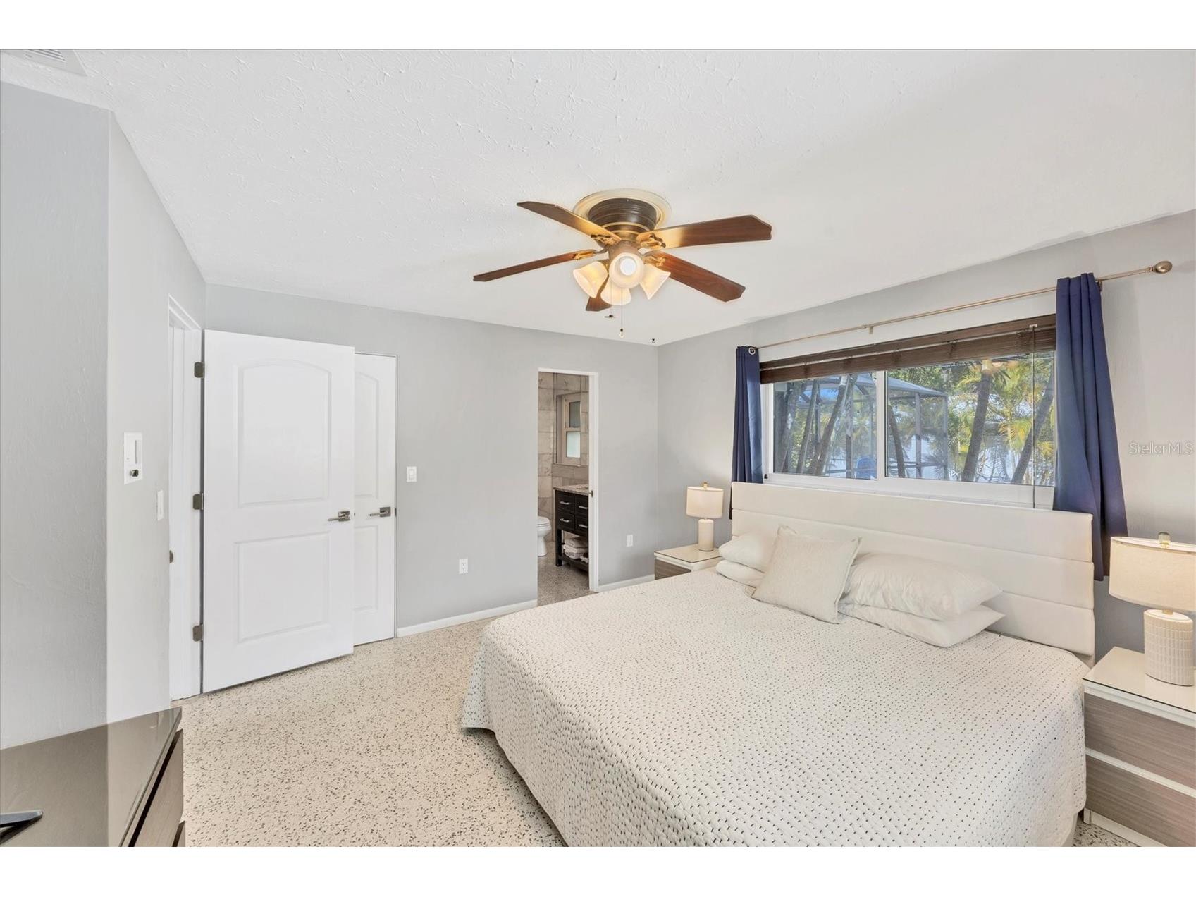 2927 Webber Street Sarasota FL 34239 A4678196 image12