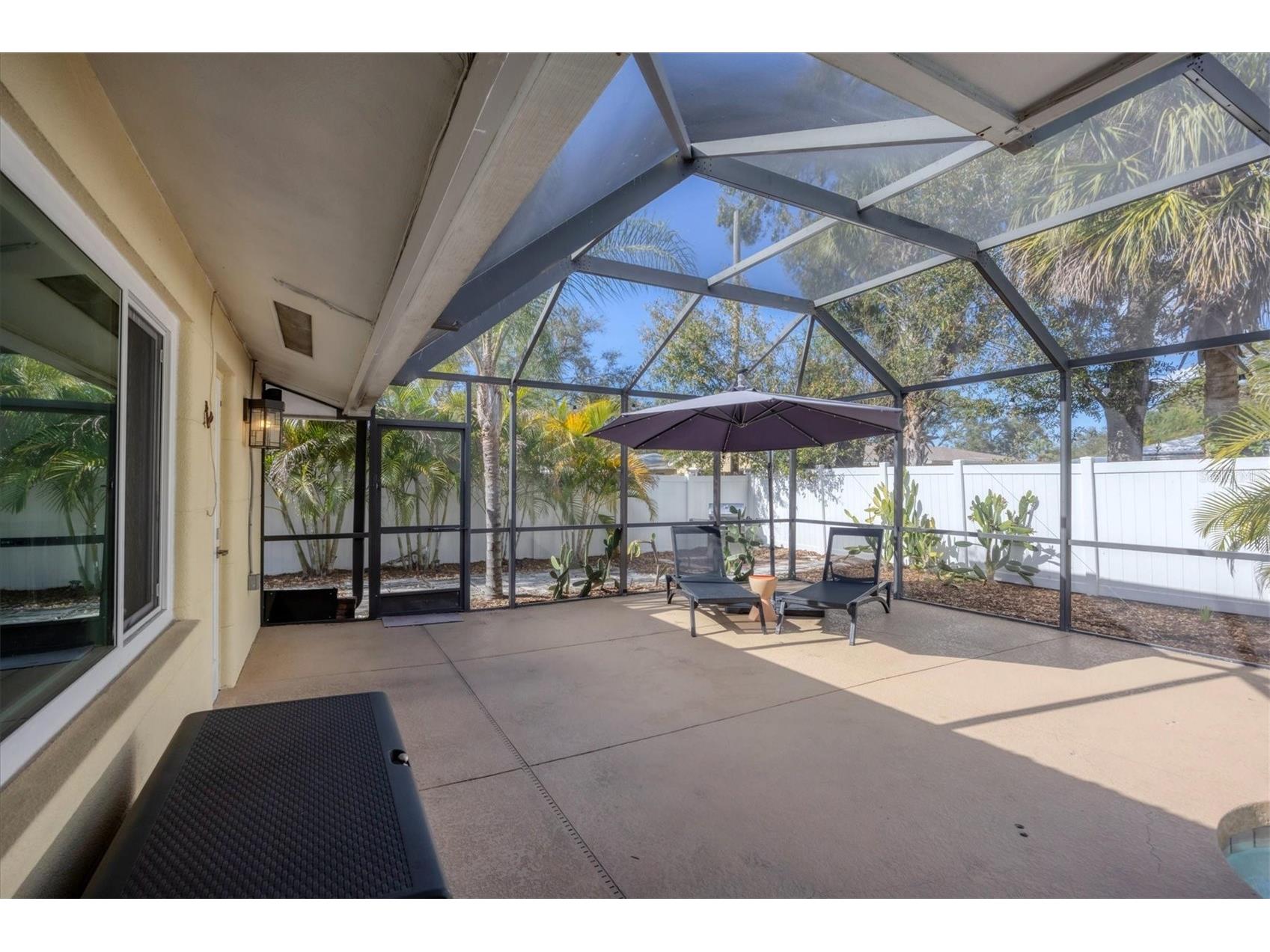 2927 Webber Street Sarasota FL 34239 A4678196 image24