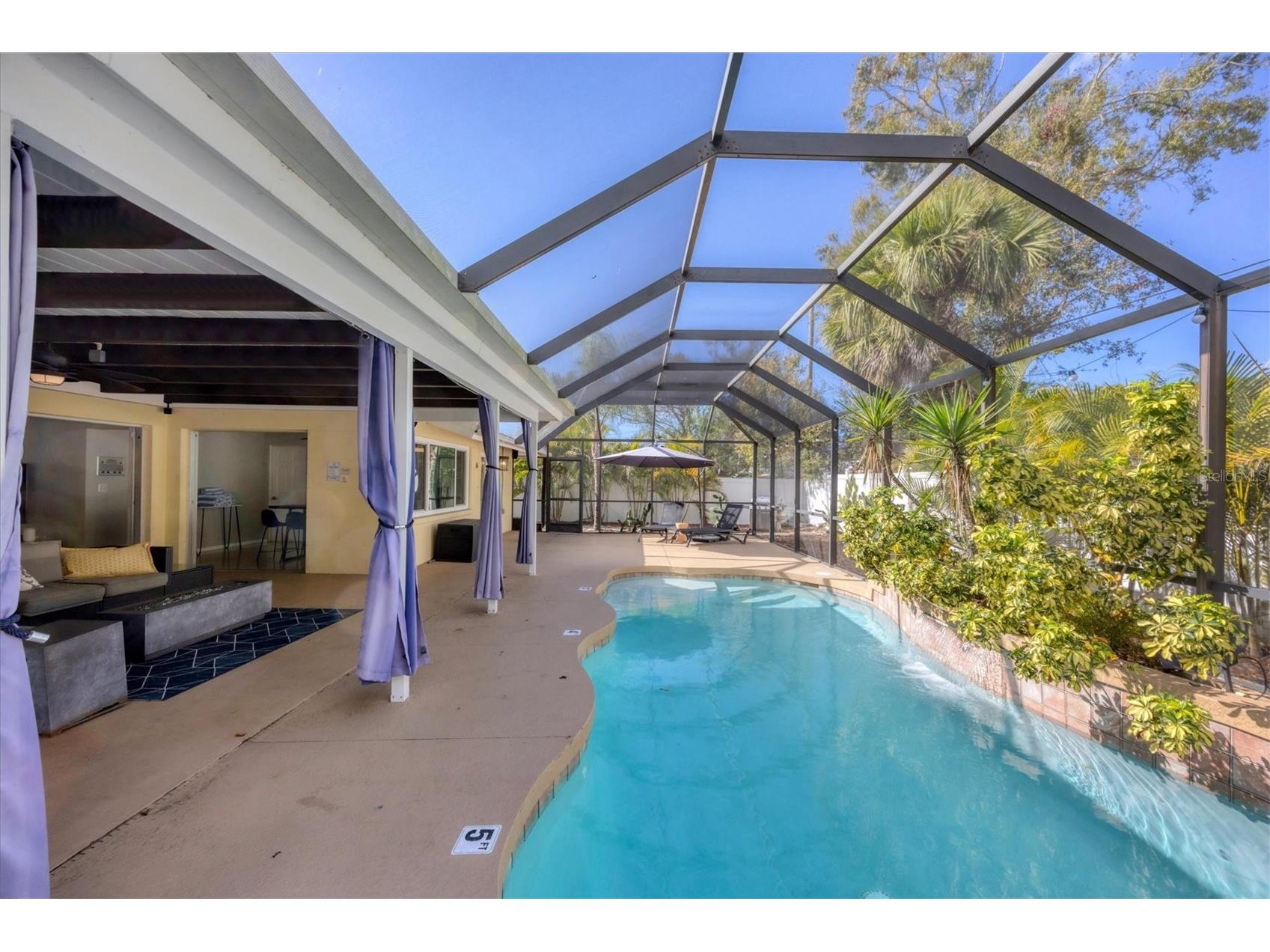 2927 Webber Street Sarasota FL 34239 A4678196 image25