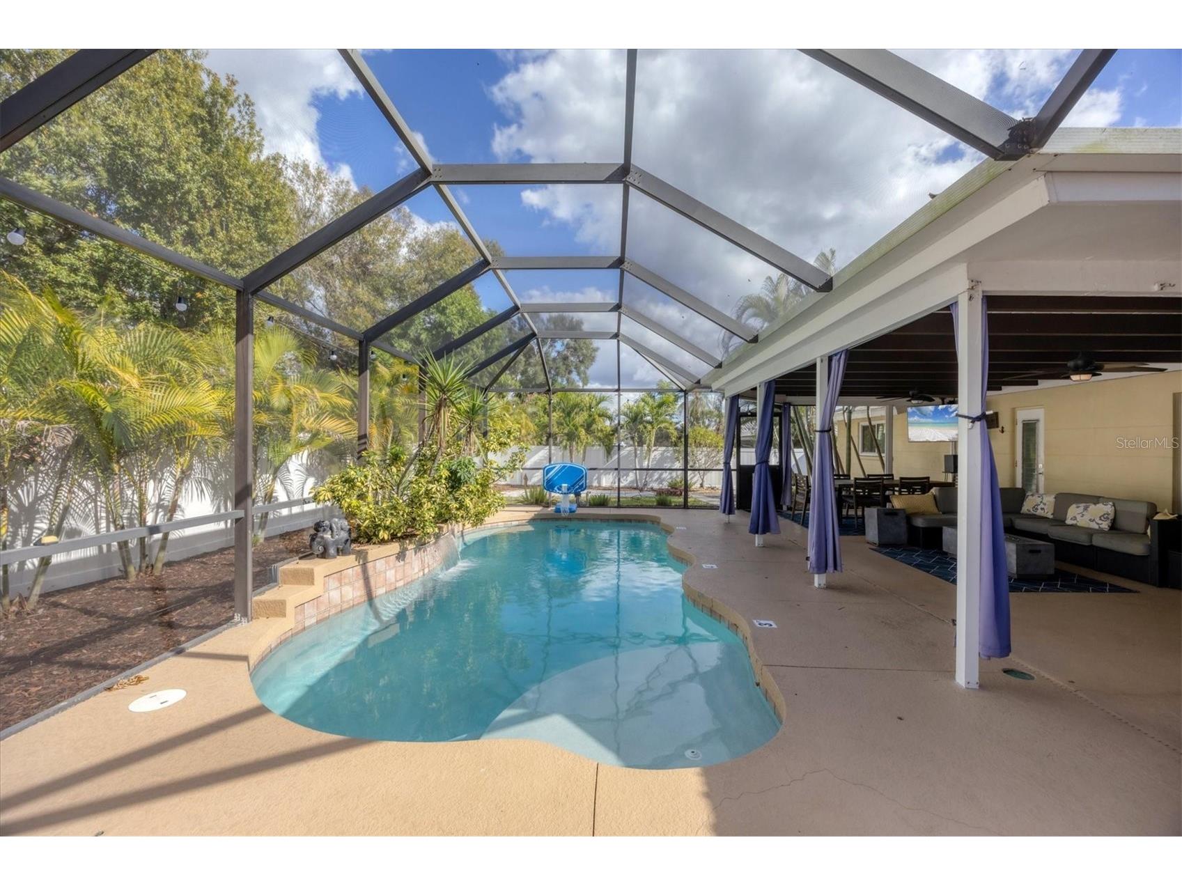 2927 Webber Street Sarasota FL 34239 A4678196 image26