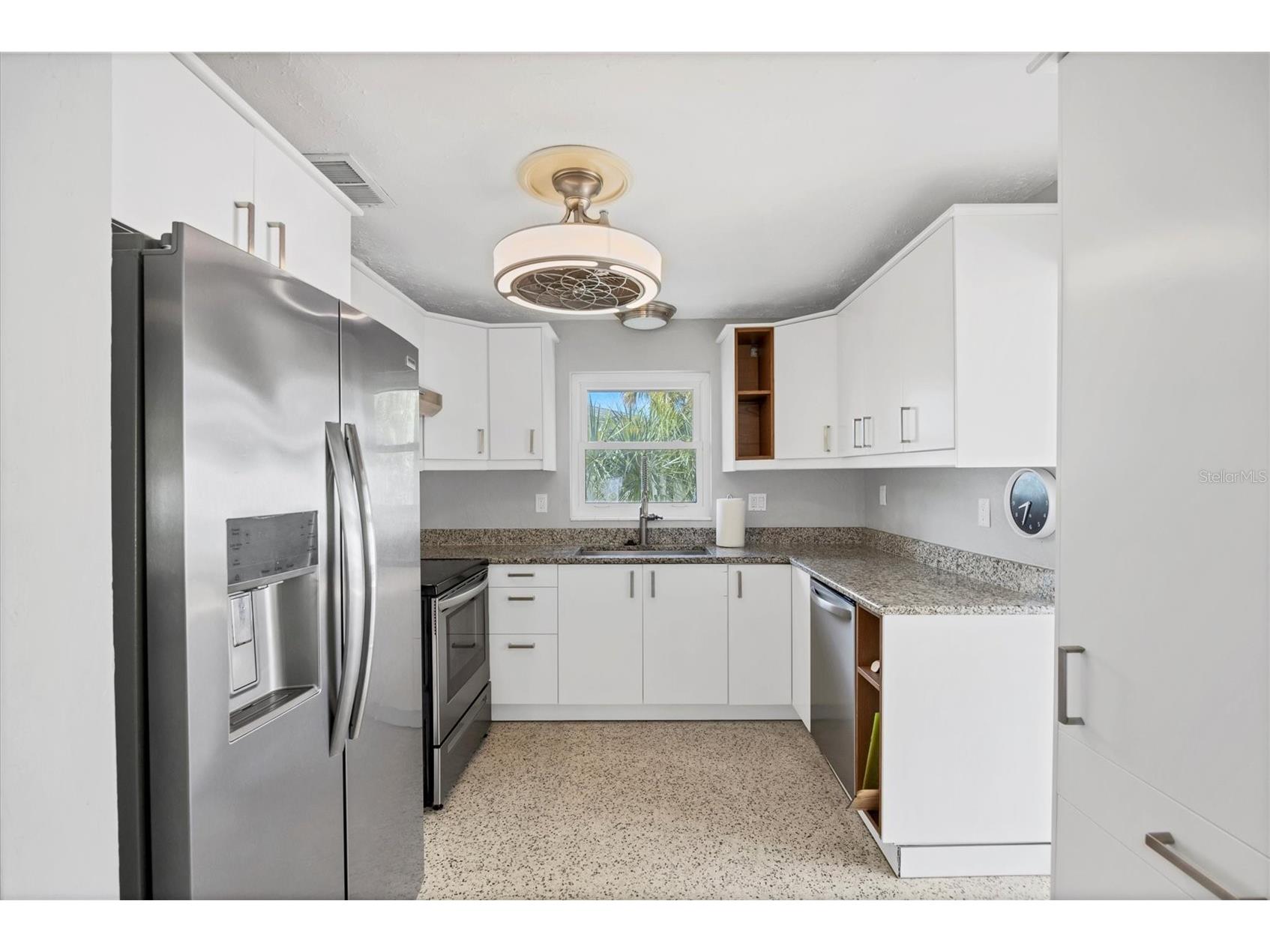 2927 Webber Street Sarasota FL 34239 A4678196 image9