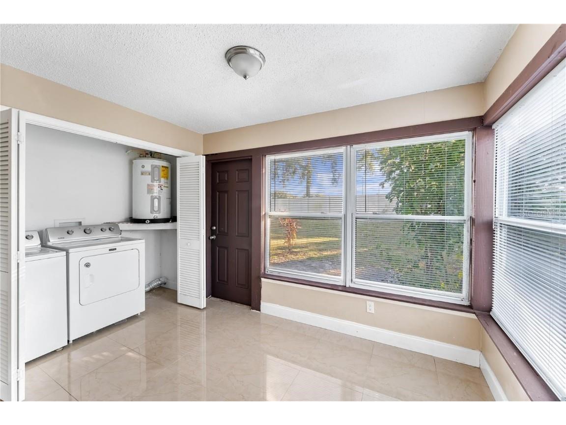 2928 Bancroft Cir Circle E #E Palm Harbor FL 34683 TB8443404 image10