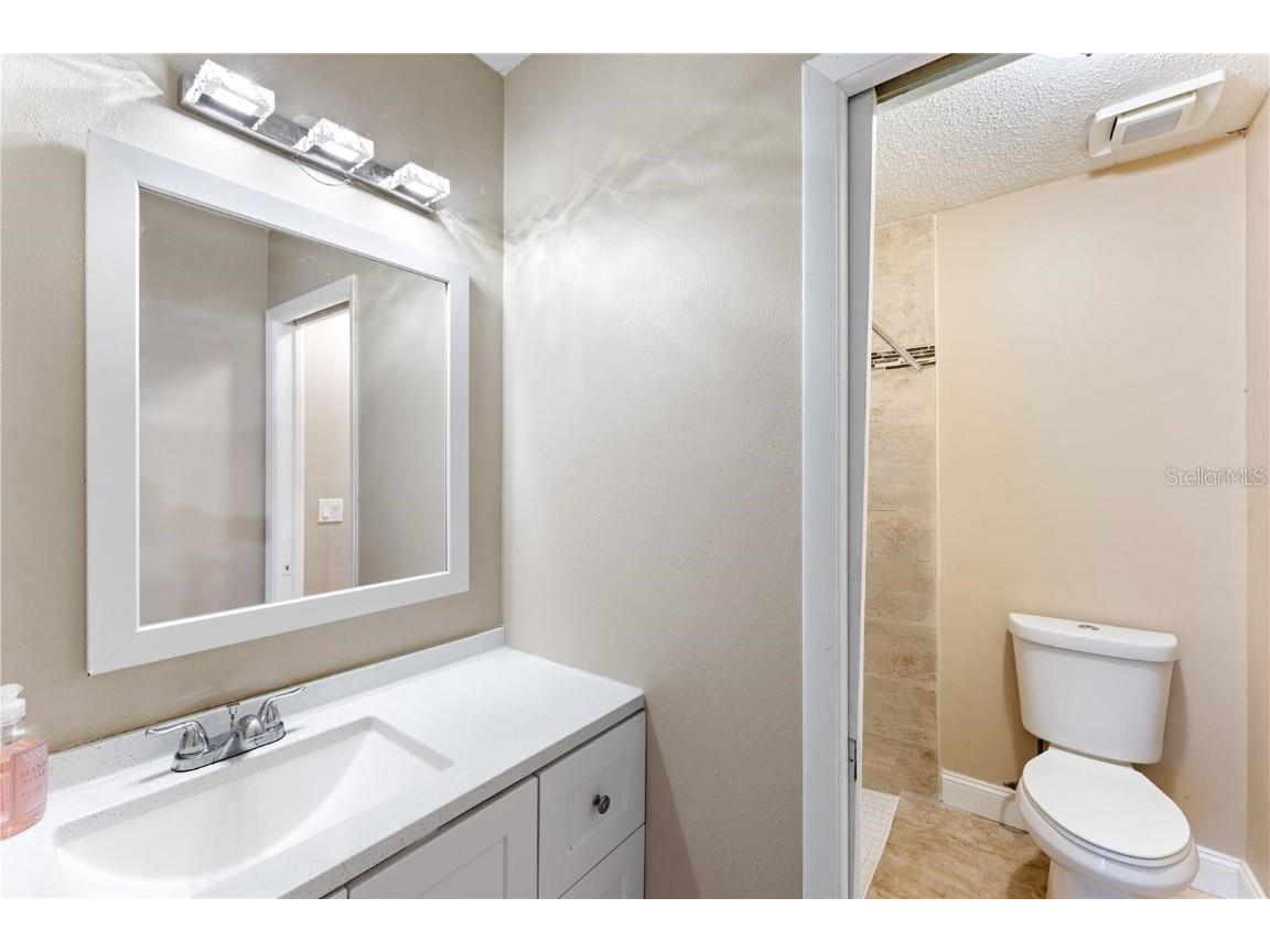 2928 Bancroft Cir Circle E #E Palm Harbor FL 34683 TB8443404 image16