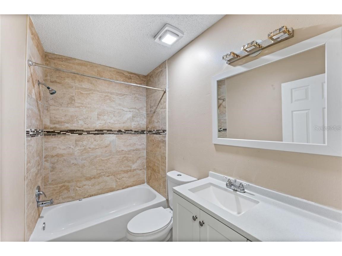 2928 Bancroft Cir Circle E #E Palm Harbor FL 34683 TB8443404 image20