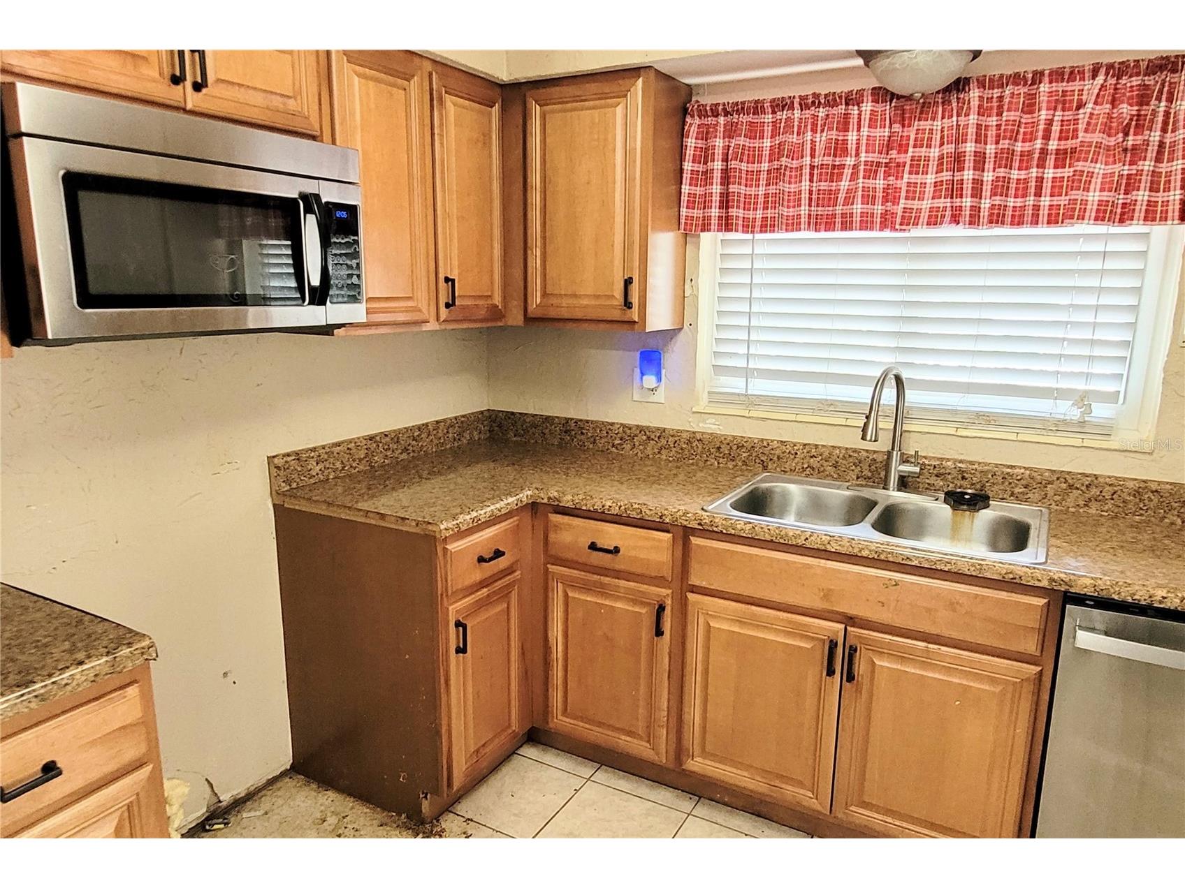 2928 Betty Drive Sarasota FL 34232 A4694782 image27