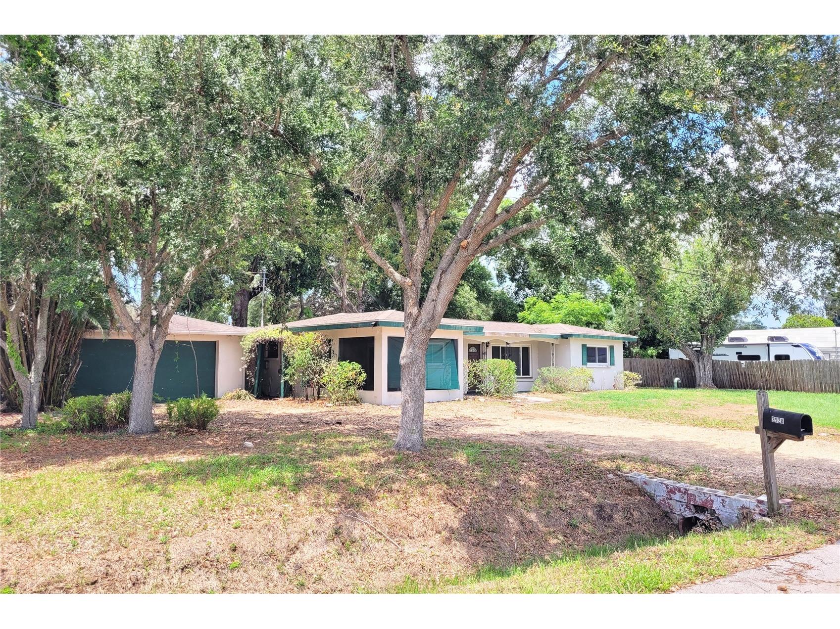2928 Betty Drive Sarasota FL 34232 A4694782 image3