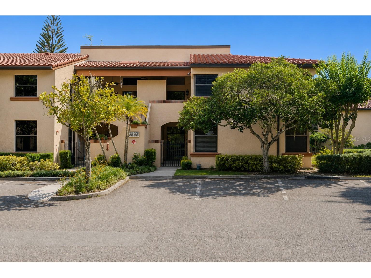 2928 Lake Pineloch Boulevard #17-26 Orlando FL 32806 - LAKE PINELOCH O6407045 image1