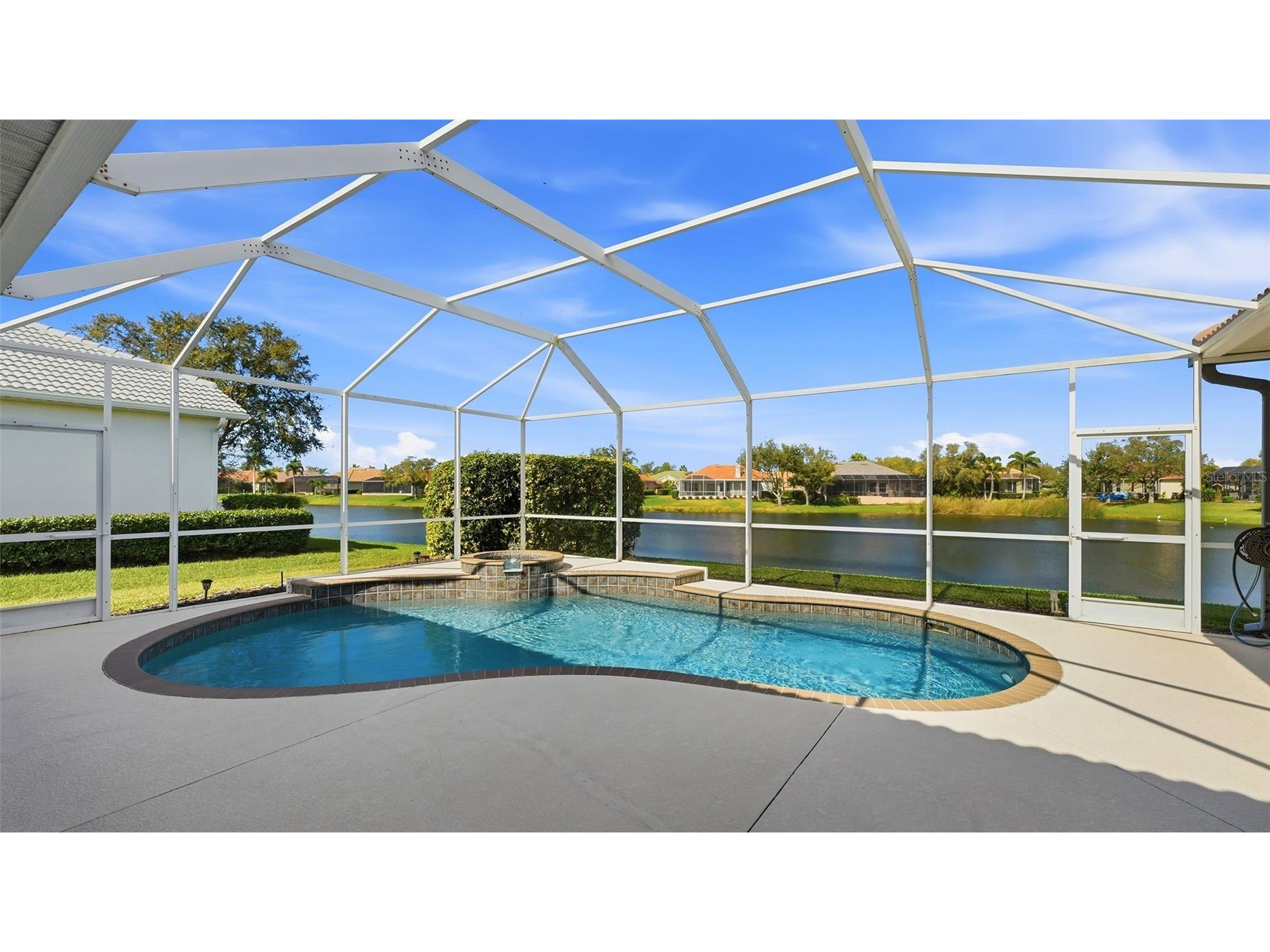 2928 Seasons Boulevard Sarasota FL 34240 A4683993 image36