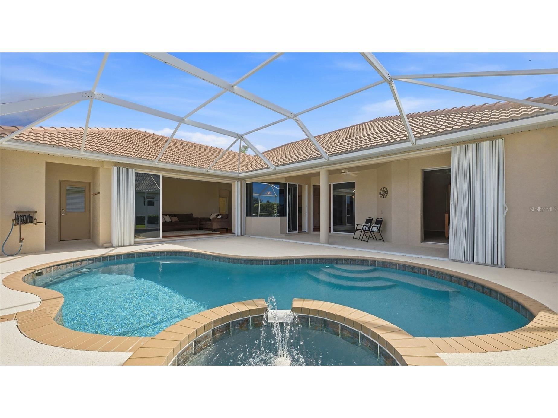 2928 Seasons Boulevard Sarasota FL 34240 A4683993 image39