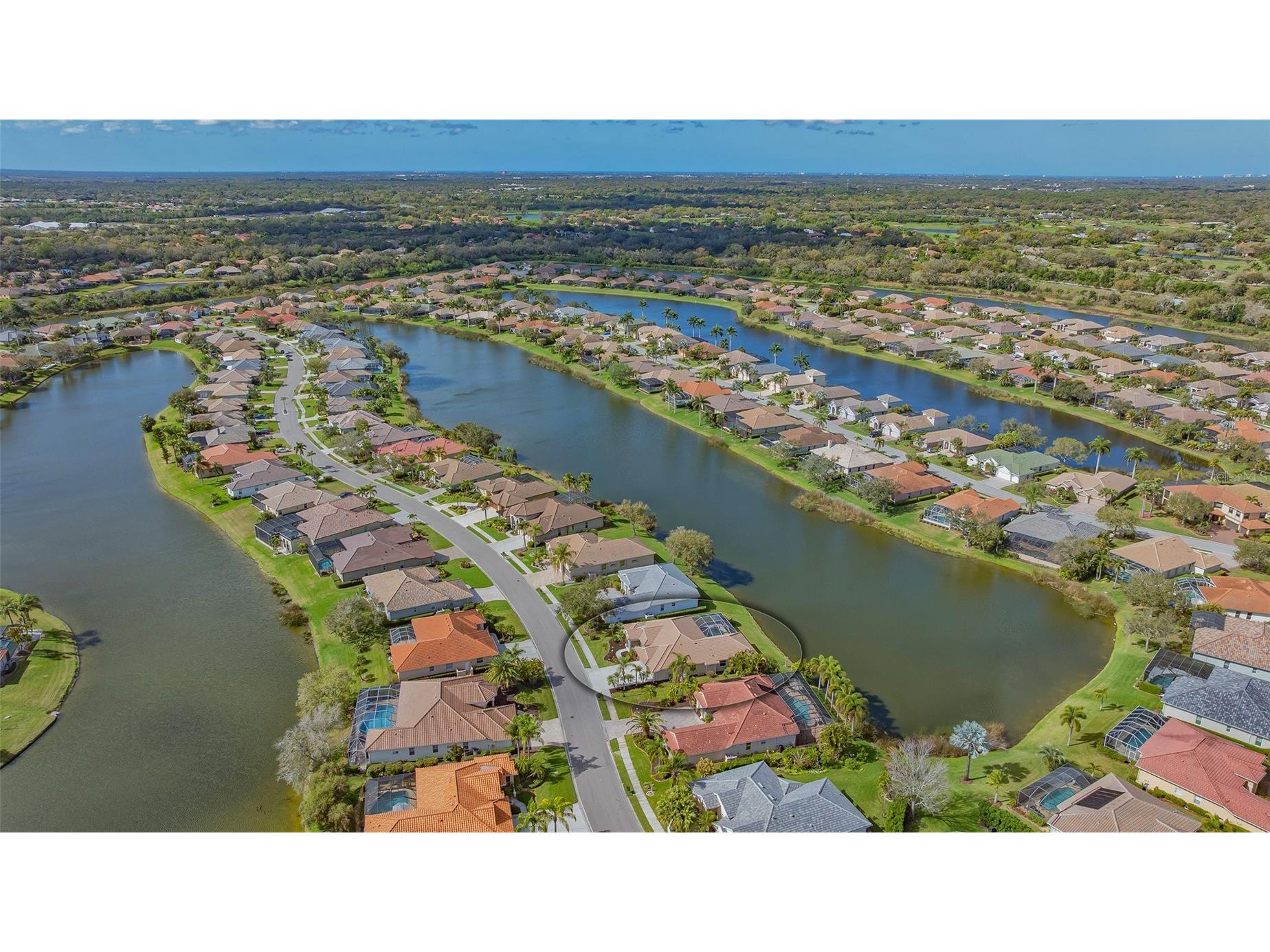 2928 Seasons Boulevard Sarasota FL 34240 A4683993 image47