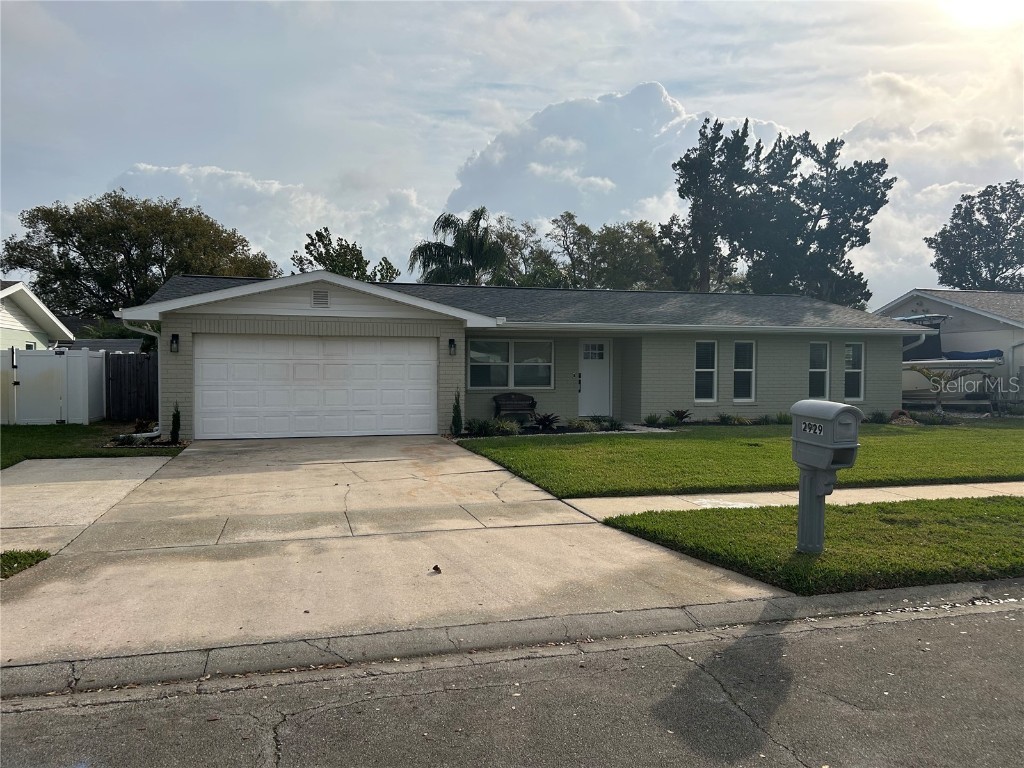 2929 Carriage Drive South Daytona FL 32119 V4941239 image1