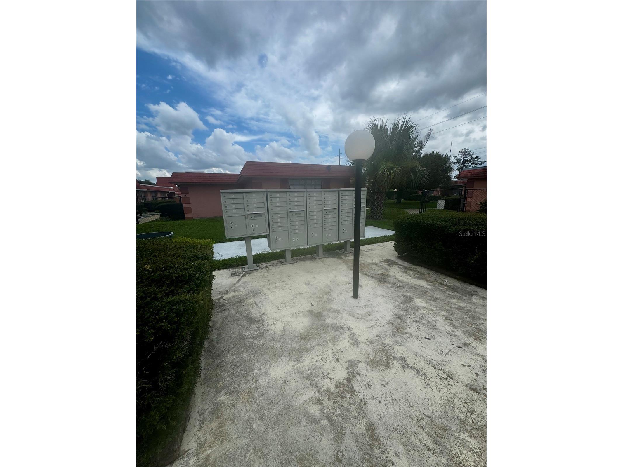 2929 W Oak Ridge Road #F4 Orlando FL 32809 V4950294 image19