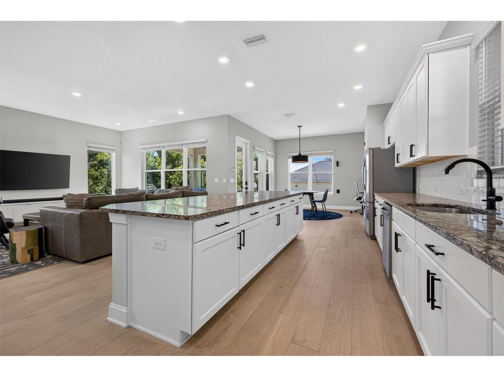 293 18th Avenue S Saint Petersburg FL 33705 TB8523542 image14