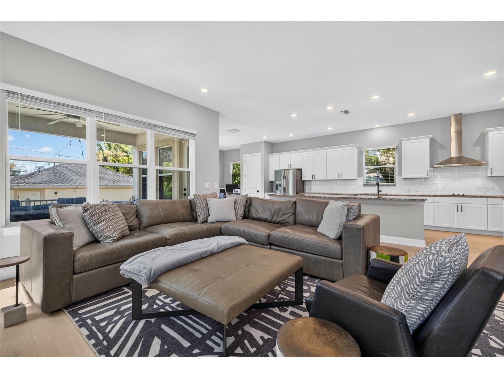 293 18th Avenue S Saint Petersburg FL 33705 TB8523542 image16