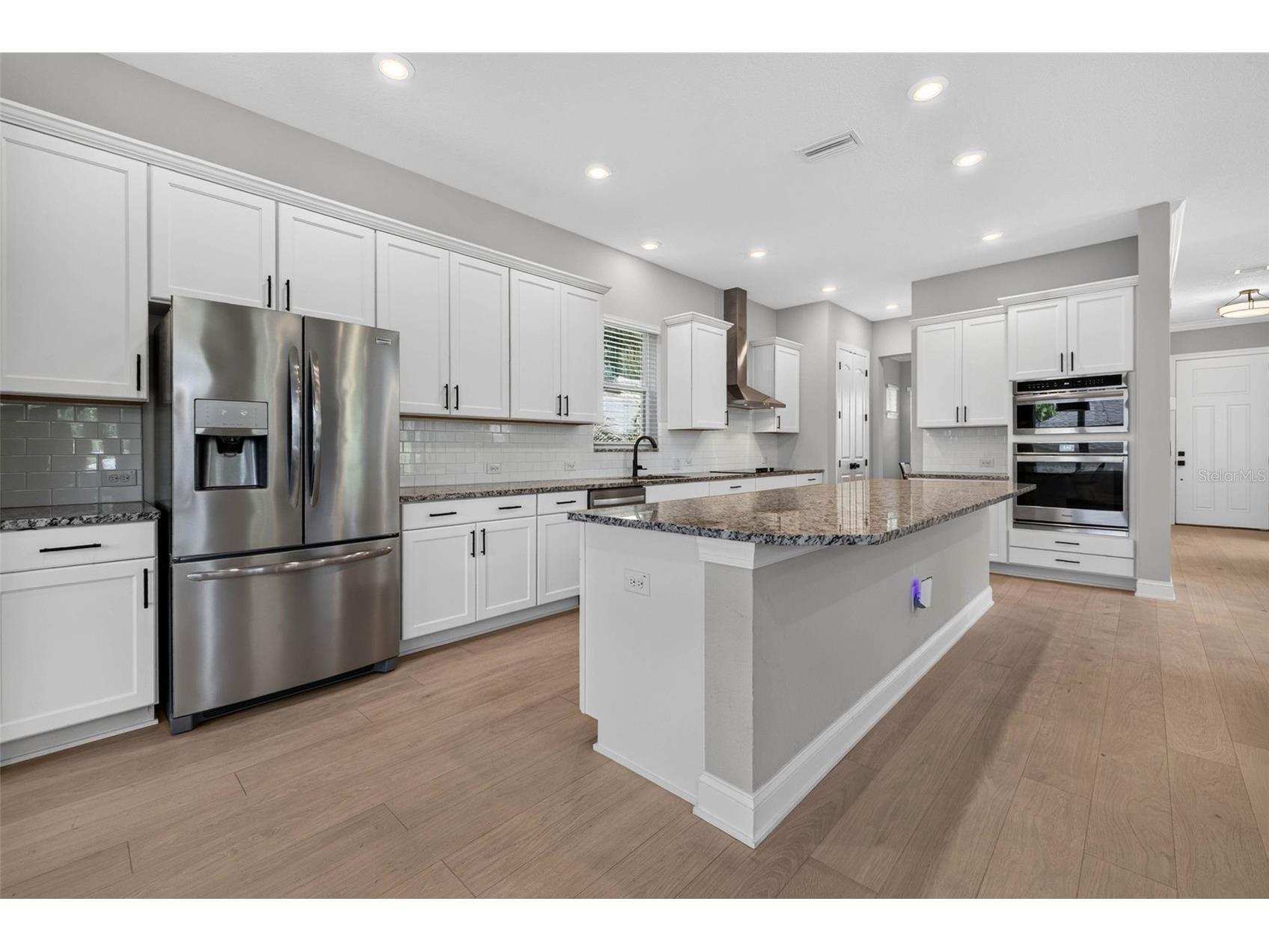 293 18th Avenue S Saint Petersburg FL 33705 TB8523542 image6