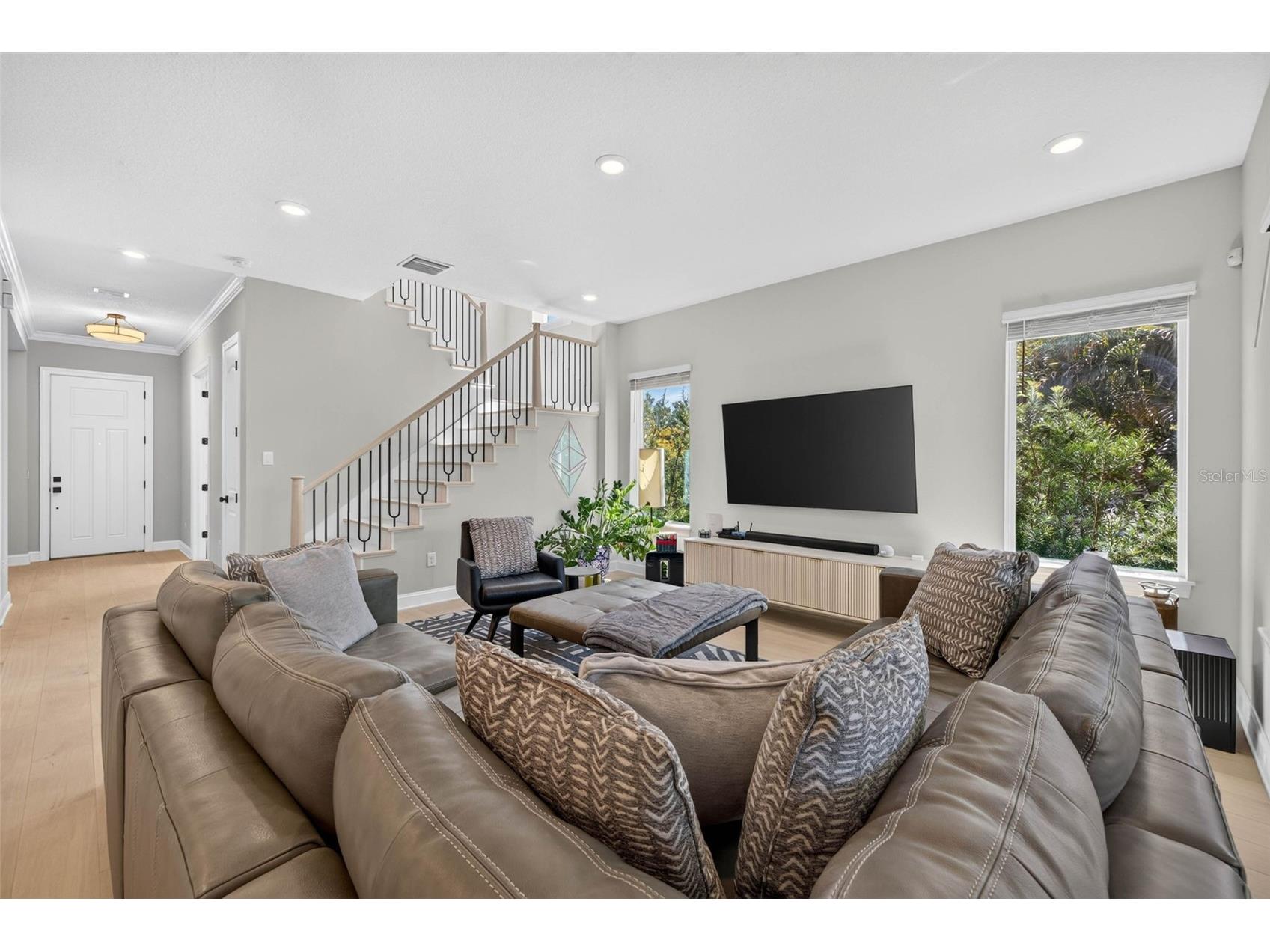 293 18th Avenue S Saint Petersburg FL 33705 TB8523542 image7