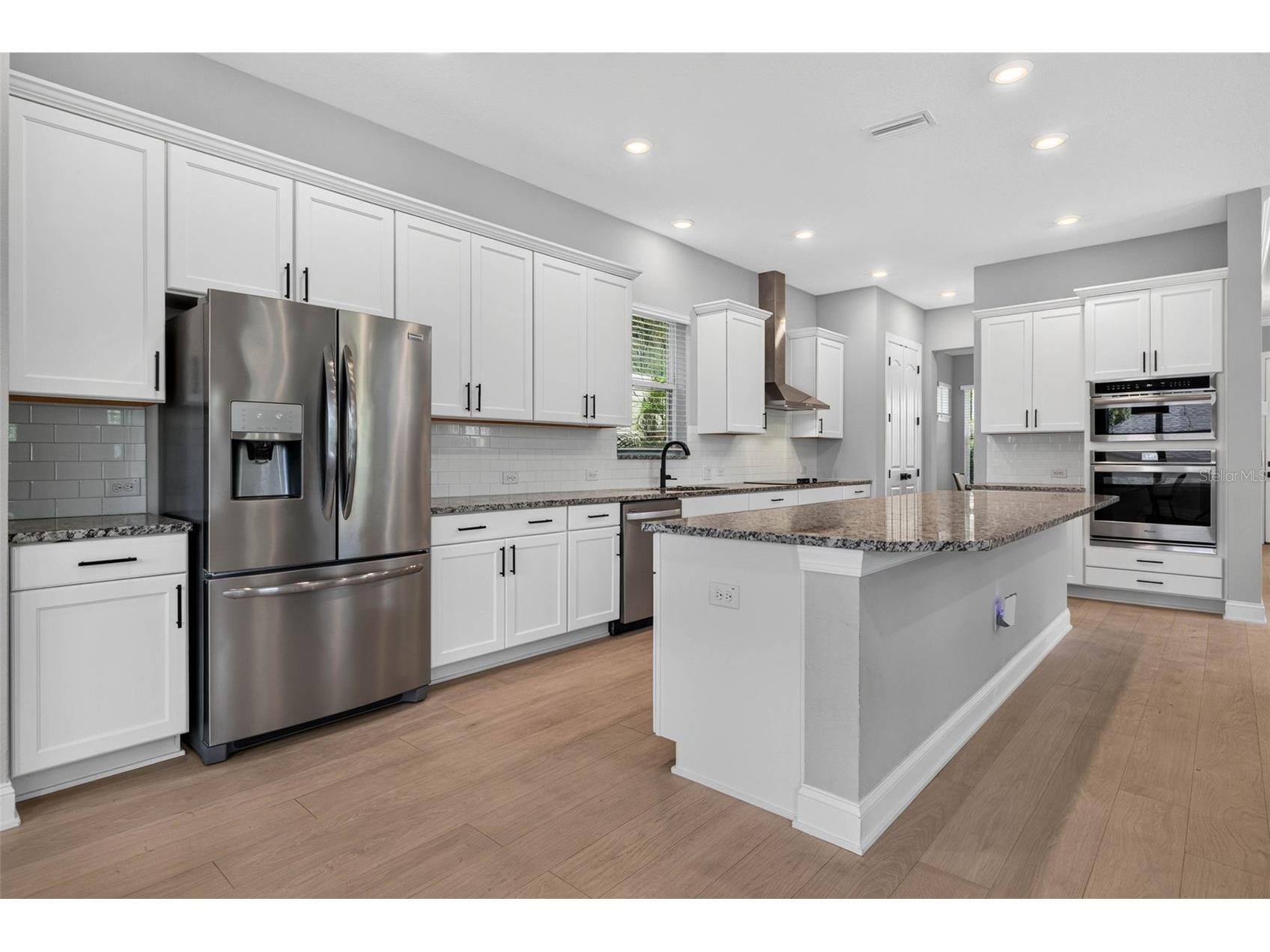 293 18th Avenue S Saint Petersburg FL 33705 TB8523542 image9