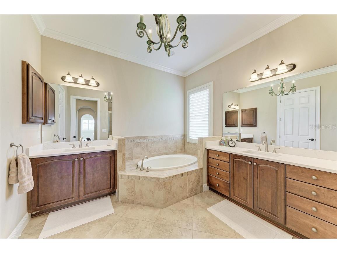 293 Martellago Drive North Venice FL 34275 N6141855 image33