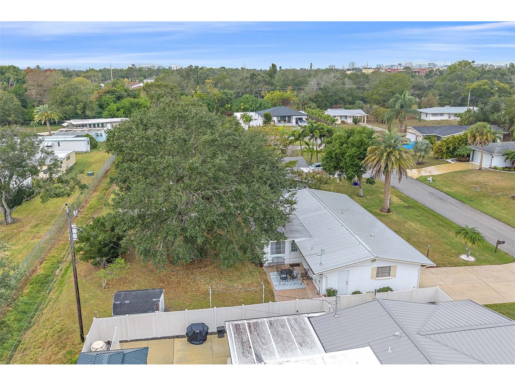 2930 Floyd Street Sarasota FL 34239 A4680496 image5