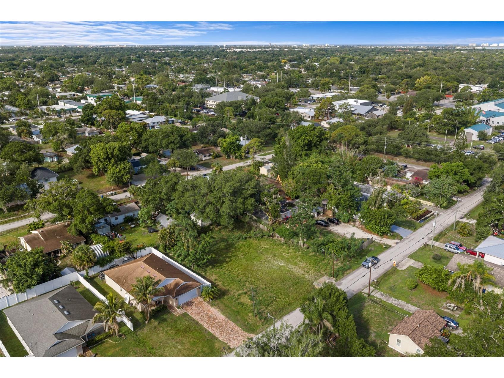2930 Hawthorne Street Sarasota FL 34239 A4699290 image12