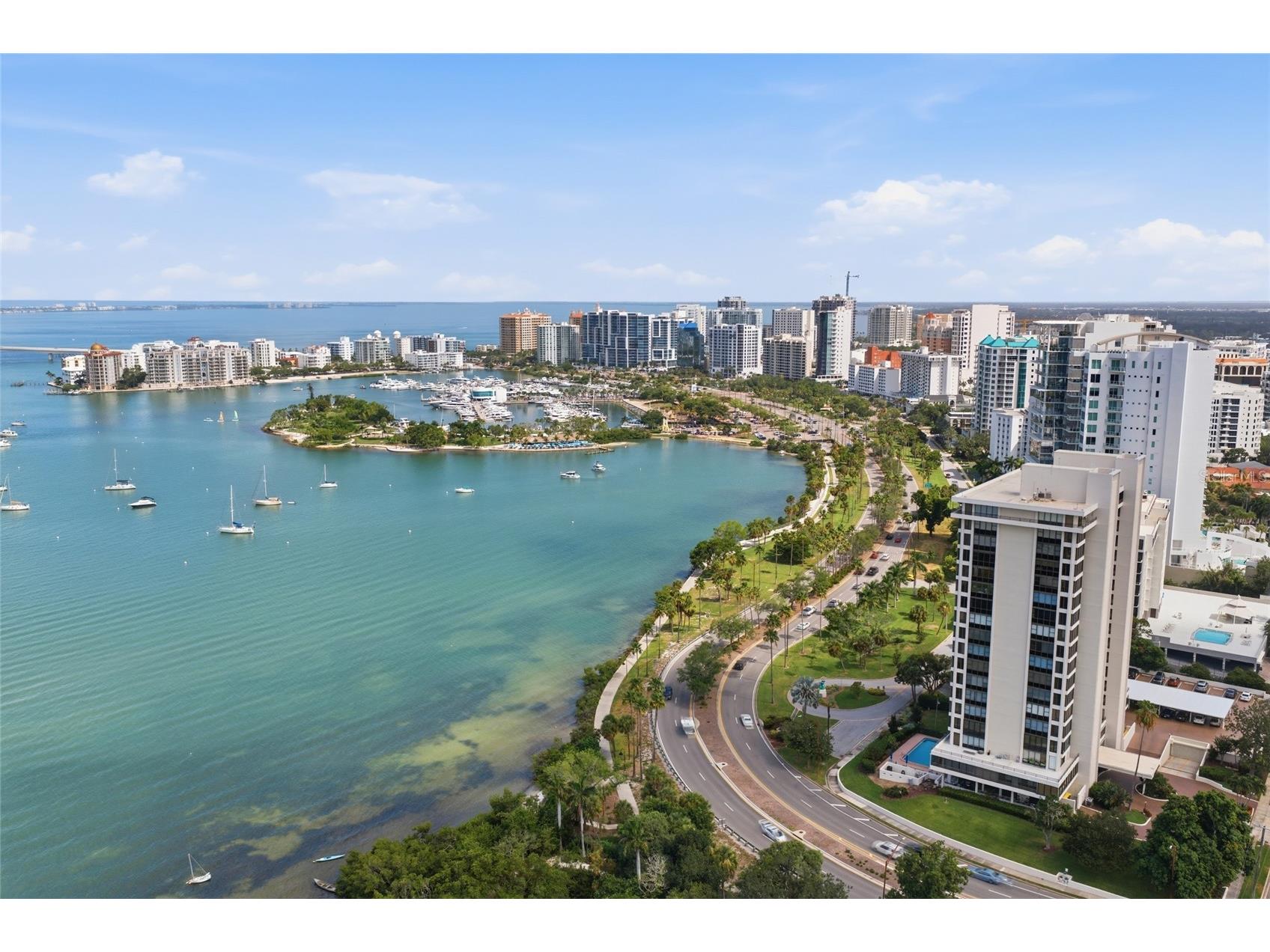 2930 Hawthorne Street Sarasota FL 34239 A4699290 image16