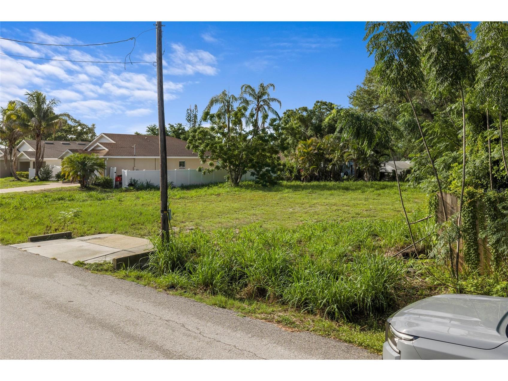 2930 Hawthorne Street Sarasota FL 34239 A4699290 image5