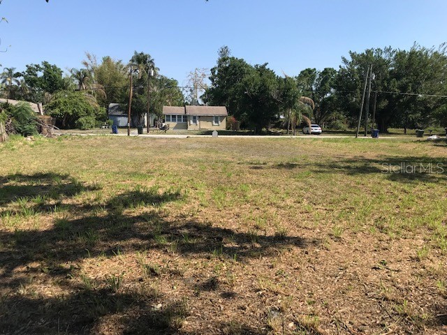 2930 Hawthorne Street Sarasota FL 34239 TB8464405 image4