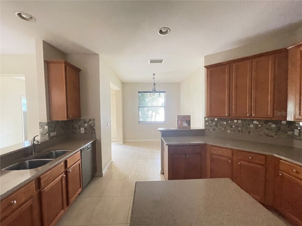 2930 Willow Creek Lane Kissimmee FL 34741 O6361274 image8