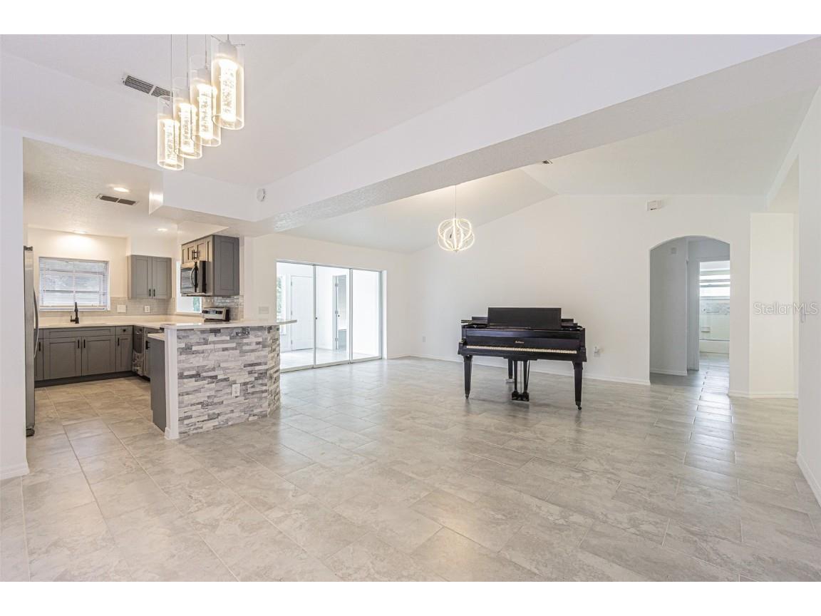 29308 Princeville Drive, San Antonio, FL, 33576 MLS T3476328 Edina