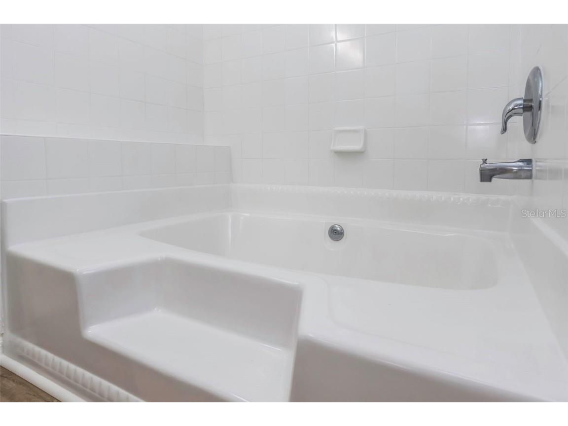 2931 Shannon Circle Palm Harbor FL 34684 TB8425793 image30