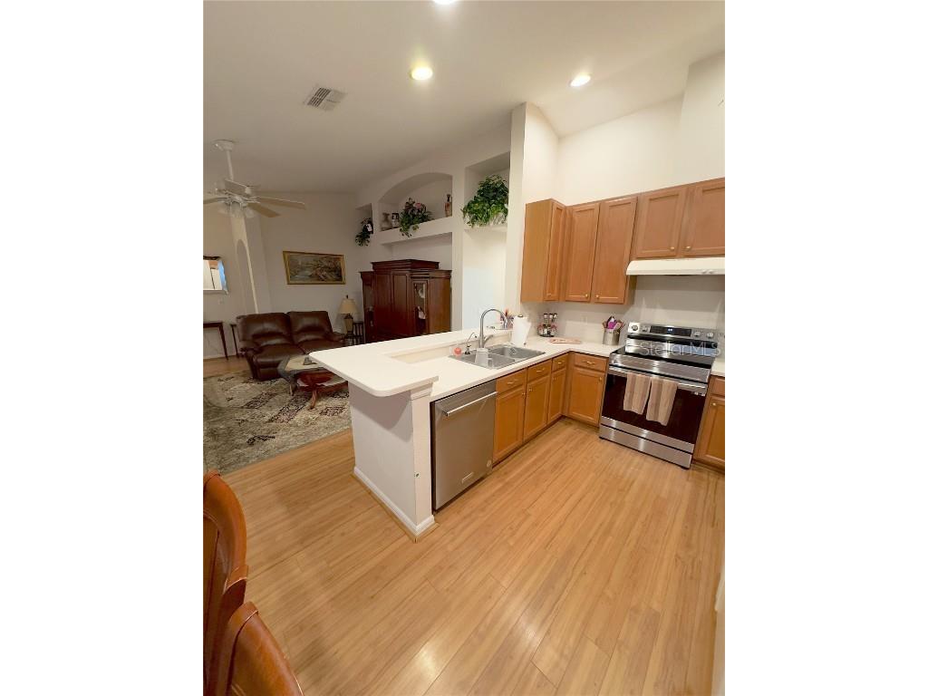 2931 Walnut Grove Court Holiday FL 34691 W7873078 image11