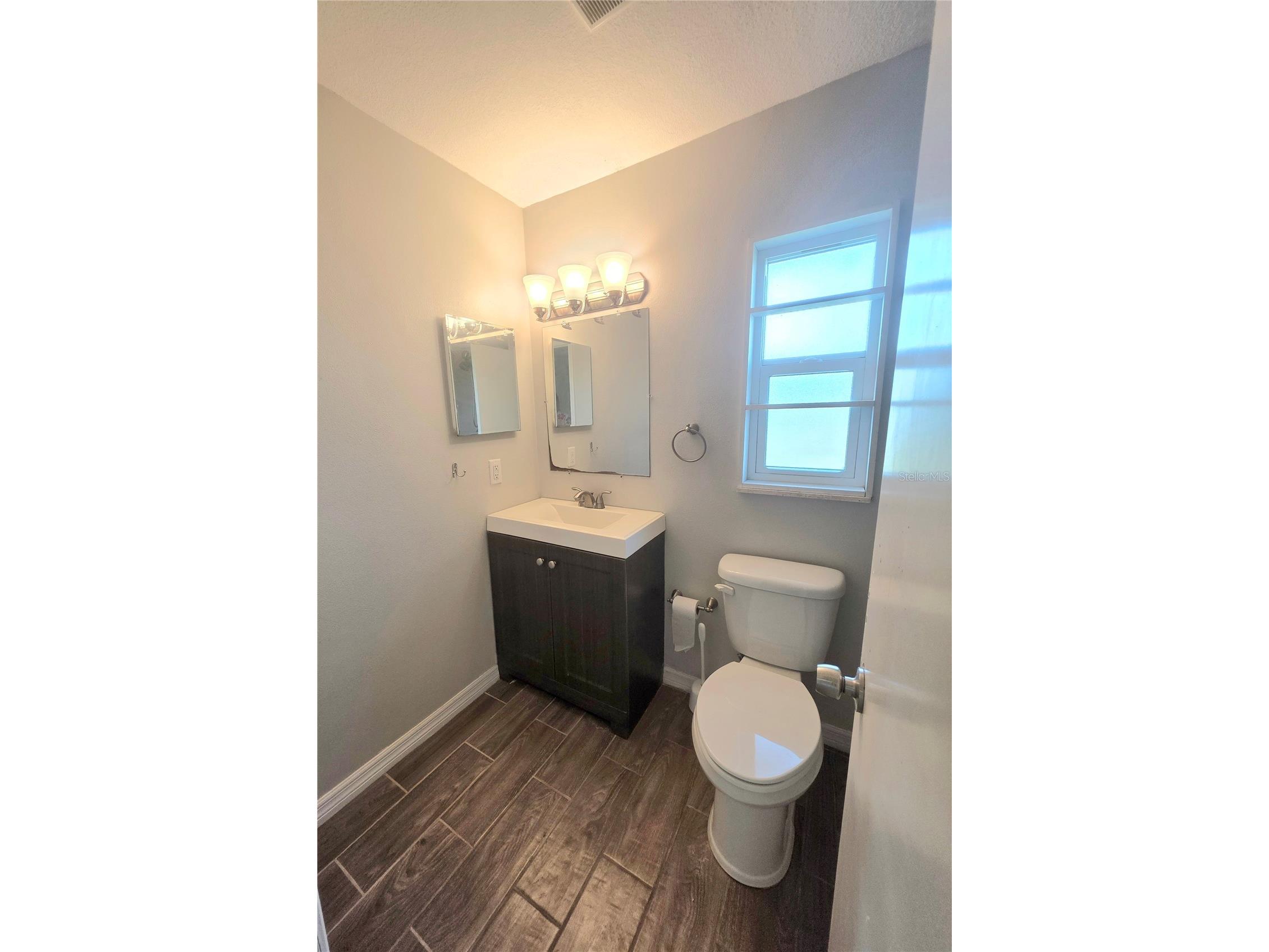 2932 E Ahern Drive Orlando FL 32817 O6394435 image31