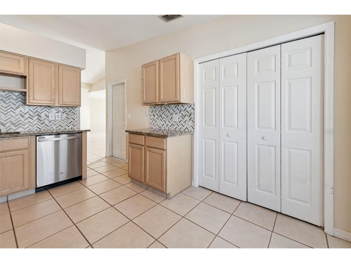 29327 Zeller Avenue San Antonio FL 33576 O6362790 image8