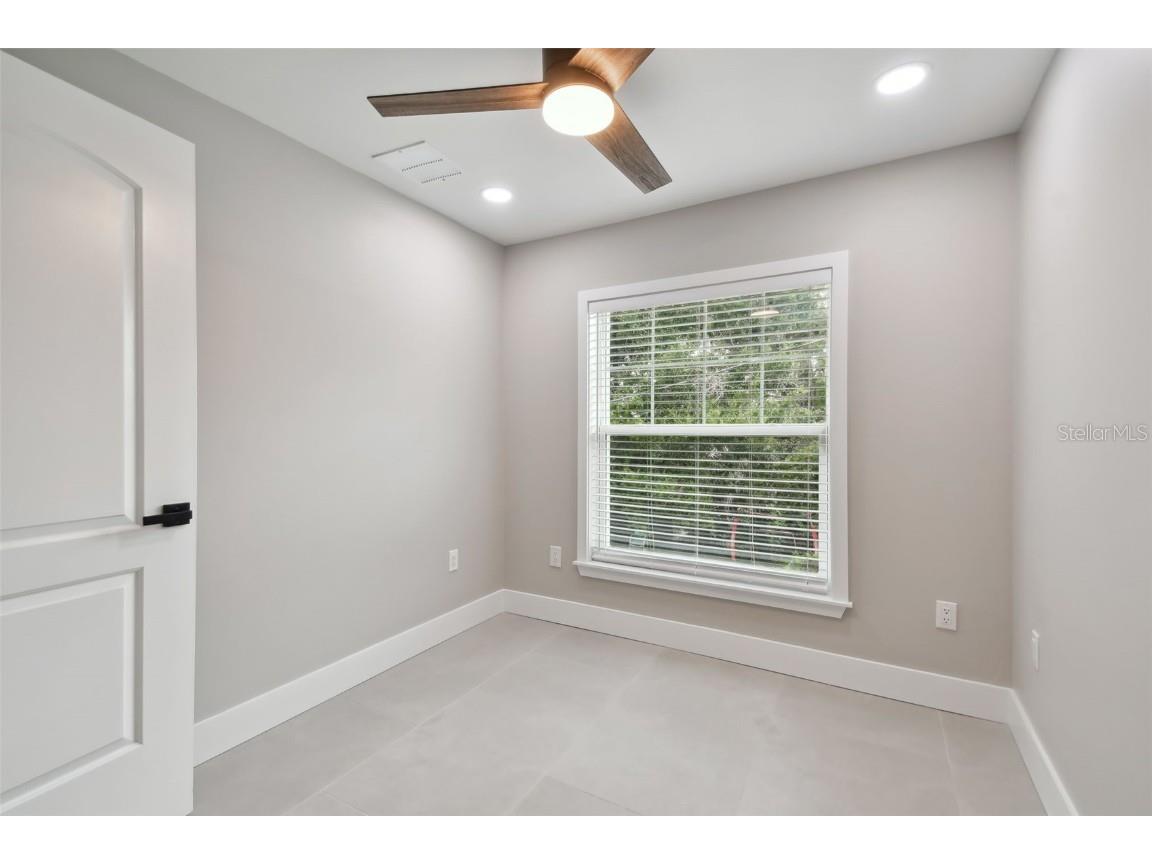 2933 5th Avenue S Saint Petersburg FL 33712 TB8438458 image12