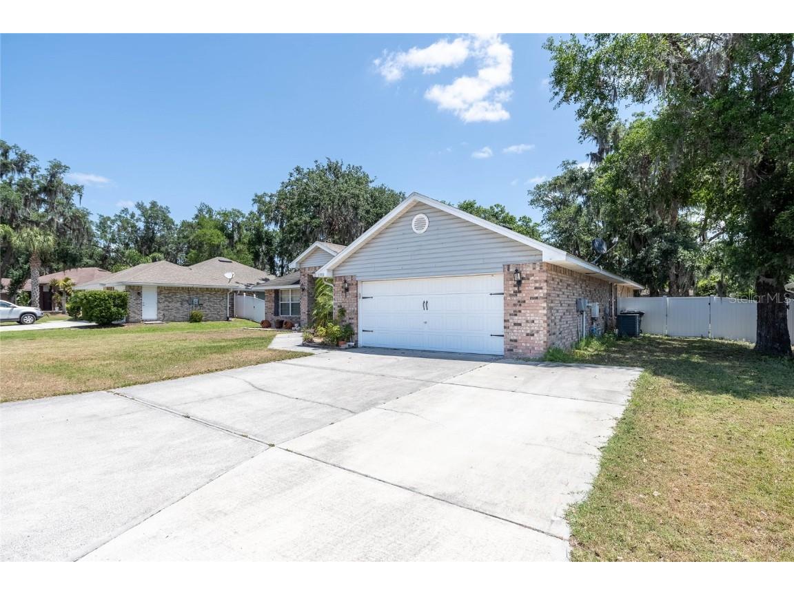 2933 Blackwater Oaks Drive Mulberry FL 33860 L4952507 image2