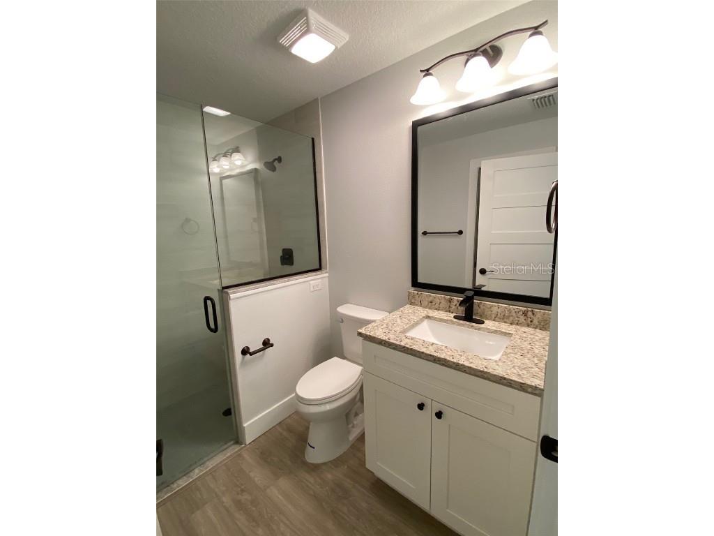 2933 Maiden Lane Sarasota FL 34231 A4632386 image17