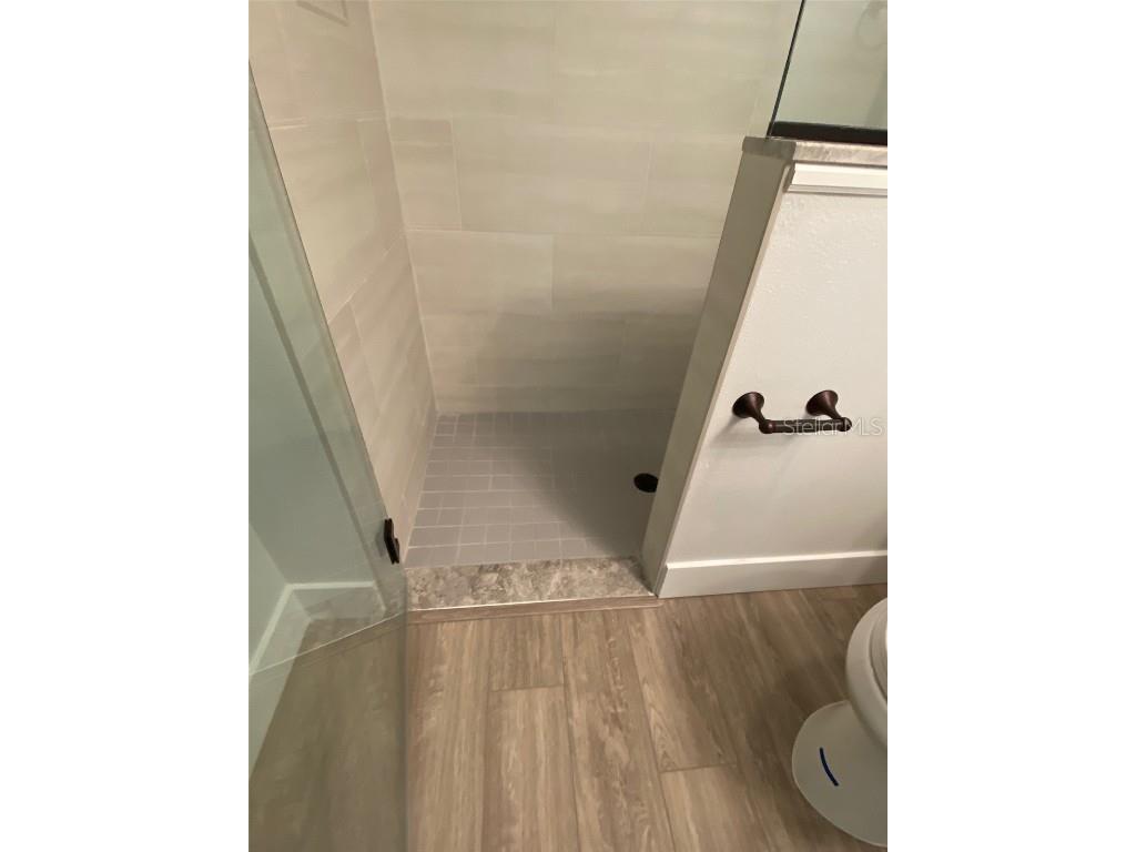 2933 Maiden Lane Sarasota FL 34231 A4632386 image18