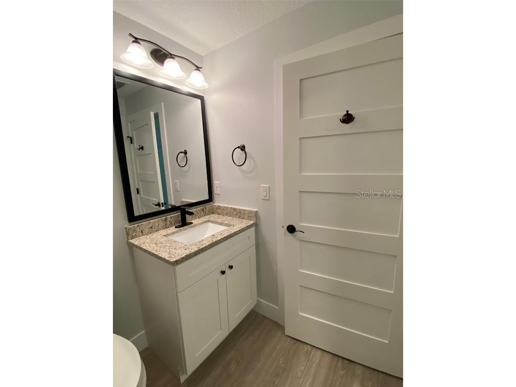 2933 Maiden Lane Sarasota FL 34231 A4632386 image19