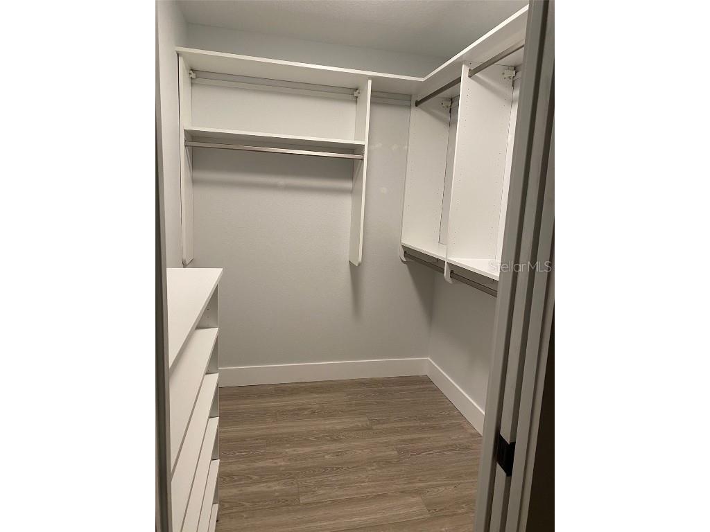 2933 Maiden Lane Sarasota FL 34231 A4632386 image21