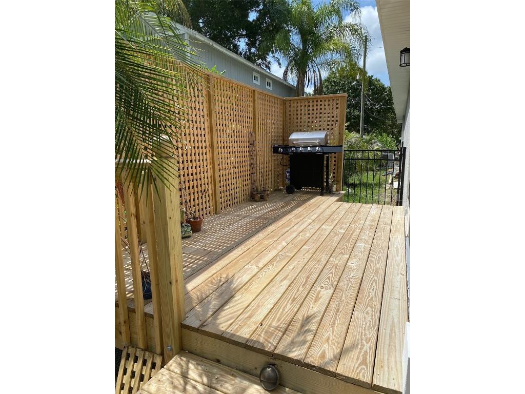 2933 Maiden Lane Sarasota FL 34231 A4632386 image29