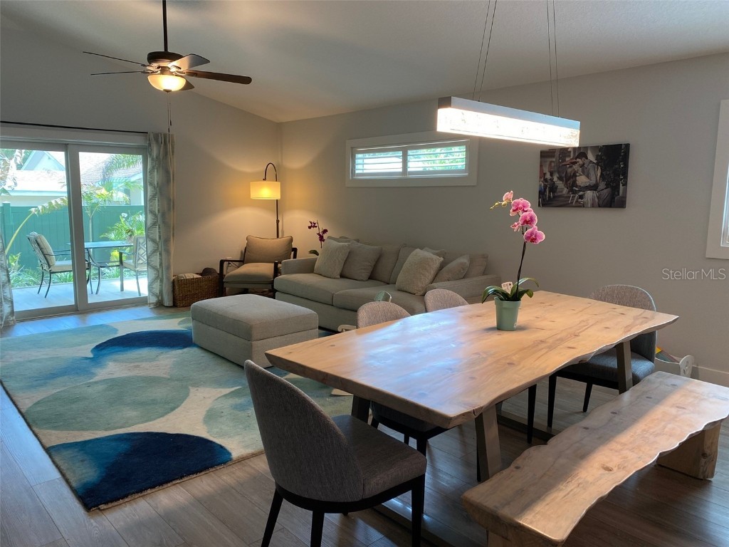 2933 Maiden Lane Sarasota FL 34231 A4632386 image7